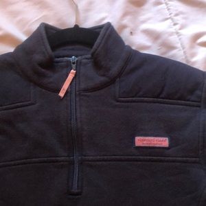 Vineyard vines sweatshirt